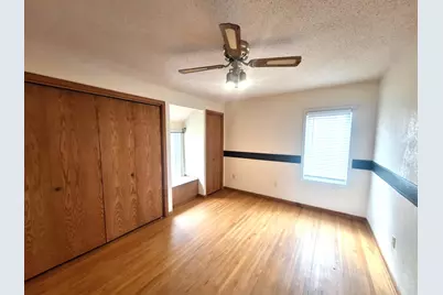 911 Emmerling Avenue, Walhalla, ND 58282 - Photo 14