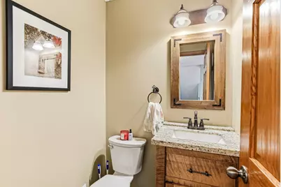 9918 Kiwi Avenue N, Brooklyn Park, MN 55443 - Photo 10