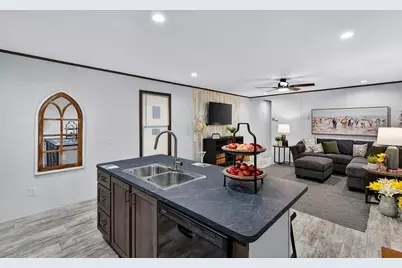 2302 Milton Avenue #Lot 28, Albert Lea, MN 56007 - Photo 4