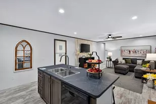 2302 Milton Ave, Albert Lea, MN 56007 - Photo 4