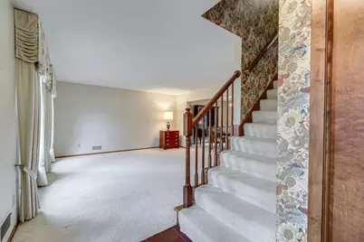1721 Rhode Island Avenue N, Golden Valley, MN 55427 - Photo 6