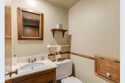 1721 Rhode Island Avenue N, Golden Valley, MN 55427 - Photo 18