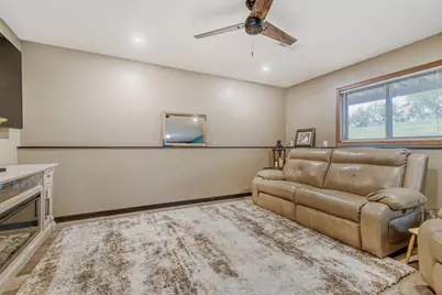 4385 Hamlet Avenue N, Oakdale, MN 55128 - Photo 18