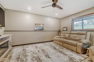 4385 Hamlet Ave N, Oakdale, MN 55128 - Photo 18