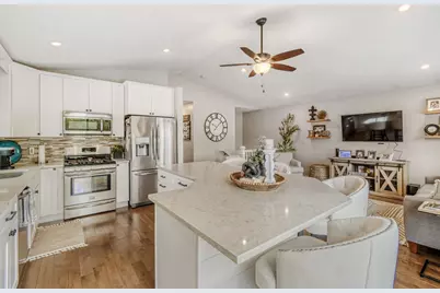 4385 Hamlet Avenue N, Oakdale, MN 55128 - Photo 12