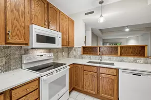 7420 Edinborough Way, Edina, MN 55435 - Photo 8