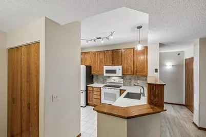 7420 Edinborough Way #6105, Edina, MN 55435 - Photo 12