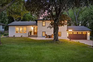 6525 Maple Dr, Waconia, MN 55387 - Photo 2