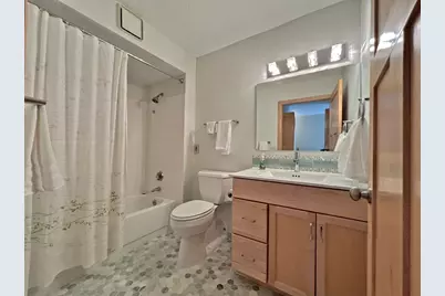 1425 W 28th Street #306, Minneapolis, MN 55408 - Photo 4
