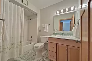 1425 W 28th St, Minneapolis, MN 55408 - Photo 4