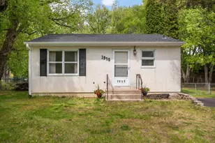 1935 55th St E, Inver Grove Heights, MN 55077 - Photo 1
