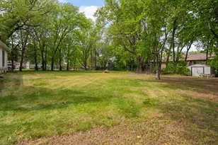 1935 55th St E, Inver Grove Heights, MN 55077 - Photo 2