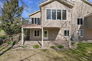 8821 Stonebrooke Ct, Woodbury, MN 55125 - Photo 10