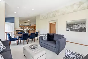 8821 Stonebrooke Ct, Woodbury, MN 55125 - Photo 20