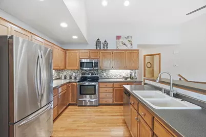 8821 Stonebrooke Court, Woodbury, MN 55125 - Photo 30