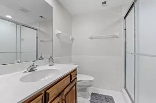 5811 Shannon Dr, Edina, MN 55439 - Photo 38