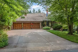 5811 Shannon Dr, Edina, MN 55439 - Photo 64