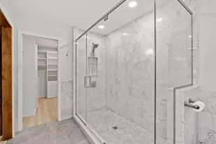 5811 Shannon Dr, Edina, MN 55439 - Photo 52
