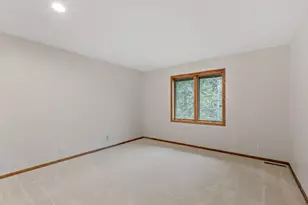 5811 Shannon Dr, Edina, MN 55439 - Photo 56