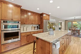 5811 Shannon Dr, Edina, MN 55439 - Photo 2