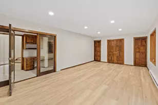 5811 Shannon Dr, Edina, MN 55439 - Photo 36