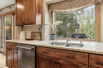 5811 Shannon Drive, Edina, MN 55439 - Photo 24
