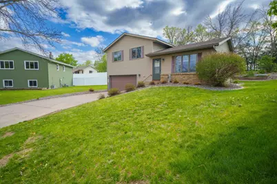 117 Vineyard Street, Cannon Falls, MN 55009 - Photo 2