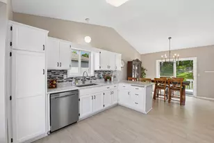 507 Doncaster Way, Woodbury, MN 55125 - Photo 8
