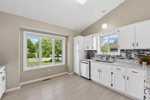 507 Doncaster Way, Woodbury, MN 55125 - Photo 6