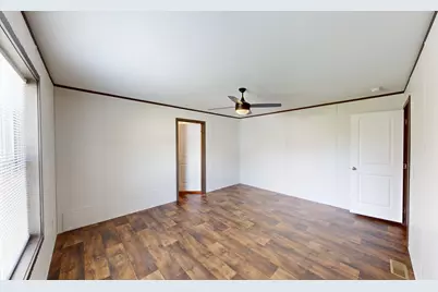 2401 Gene Avenue, Albert Lea, MN 56007 - Photo 10