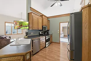 11 Moon Cir, Saint Cloud, MN 56301 - Photo 10