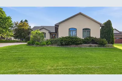 11 Moon Circle, Saint Cloud, MN 56301 - Photo 2