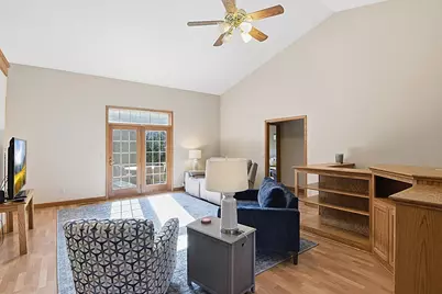 11 Moon Circle, Saint Cloud, MN 56301 - Photo 4