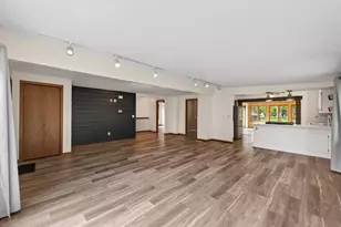1612 Goodview Ave N, Oakdale, MN 55128 - Photo 8