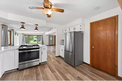 1612 Goodview Avenue N, Oakdale, MN 55128 - Photo 12