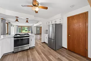 1612 Goodview Ave N, Oakdale, MN 55128 - Photo 12