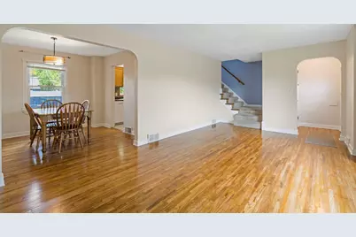 3653 Lee Avenue N, Robbinsdale, MN 55422 - Photo 2