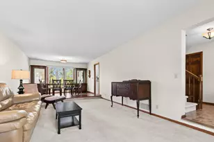 9108 Decatur Ave S, Bloomington, MN 55438 - Photo 12