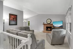 1616 Circle Dr, Burnsville, MN 55337 - Photo 4