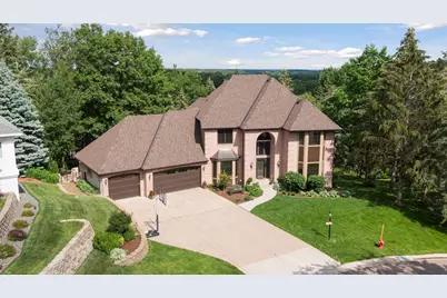 685 Valley View Court, Shoreview, MN 55126 - Photo 2