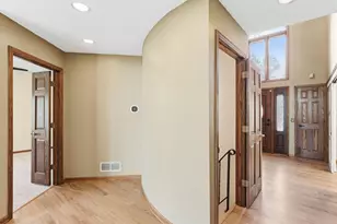 685 Valley View Ct, Shoreview, MN 55126 - Photo 18