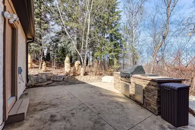 685 Valley View Court, Shoreview, MN 55126 - Photo 6