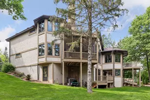 685 Valley View Ct, Shoreview, MN 55126 - Photo 8