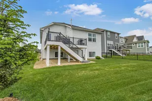 10852 Harbor Ln N, Maple Grove, MN 55369 - Photo 34