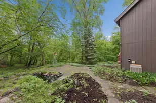 8655 Hunters Way, Apple Valley, MN 55124 - Photo 30