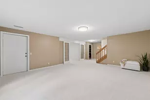 8655 Hunters Way, Apple Valley, MN 55124 - Photo 20