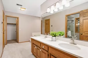 6050 Dallas Ln N, Plymouth, MN 55446 - Photo 30