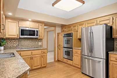 6050 Dallas Lane N, Plymouth, MN 55446 - Photo 14