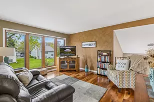 5679 Erik Ln, Shoreview, MN 55126 - Photo 12