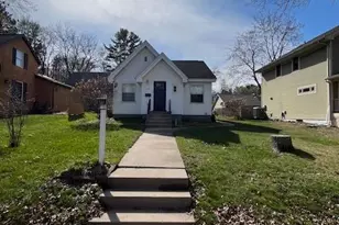 178 6th St N, Bayport, MN 55003 - Photo 1